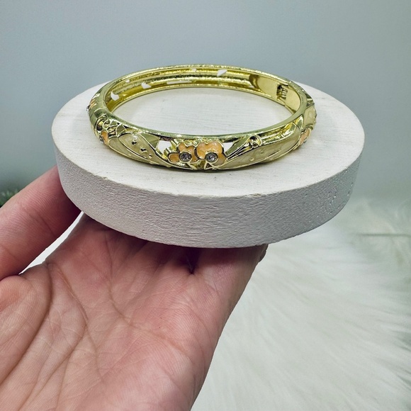 Apricot Floral Enamel Cloisonne Bracelet Bangle - Picture 4 of 7